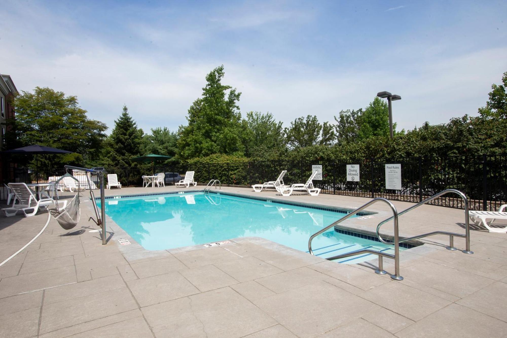 Holiday Inn Express Hotel & Suites Bethlehem Airport/Allentown Area By Ihg Exterior foto