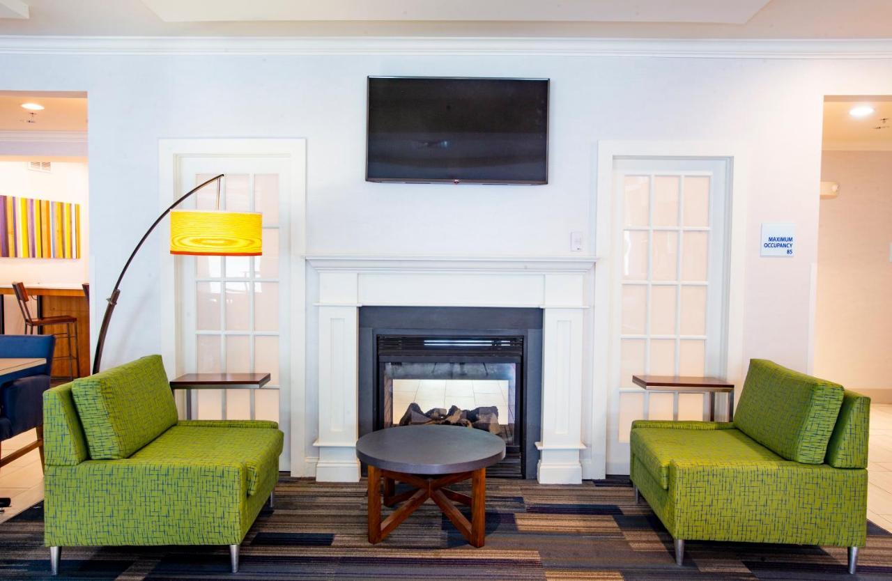 Holiday Inn Express Hotel & Suites Bethlehem Airport/Allentown Area By Ihg Exterior foto