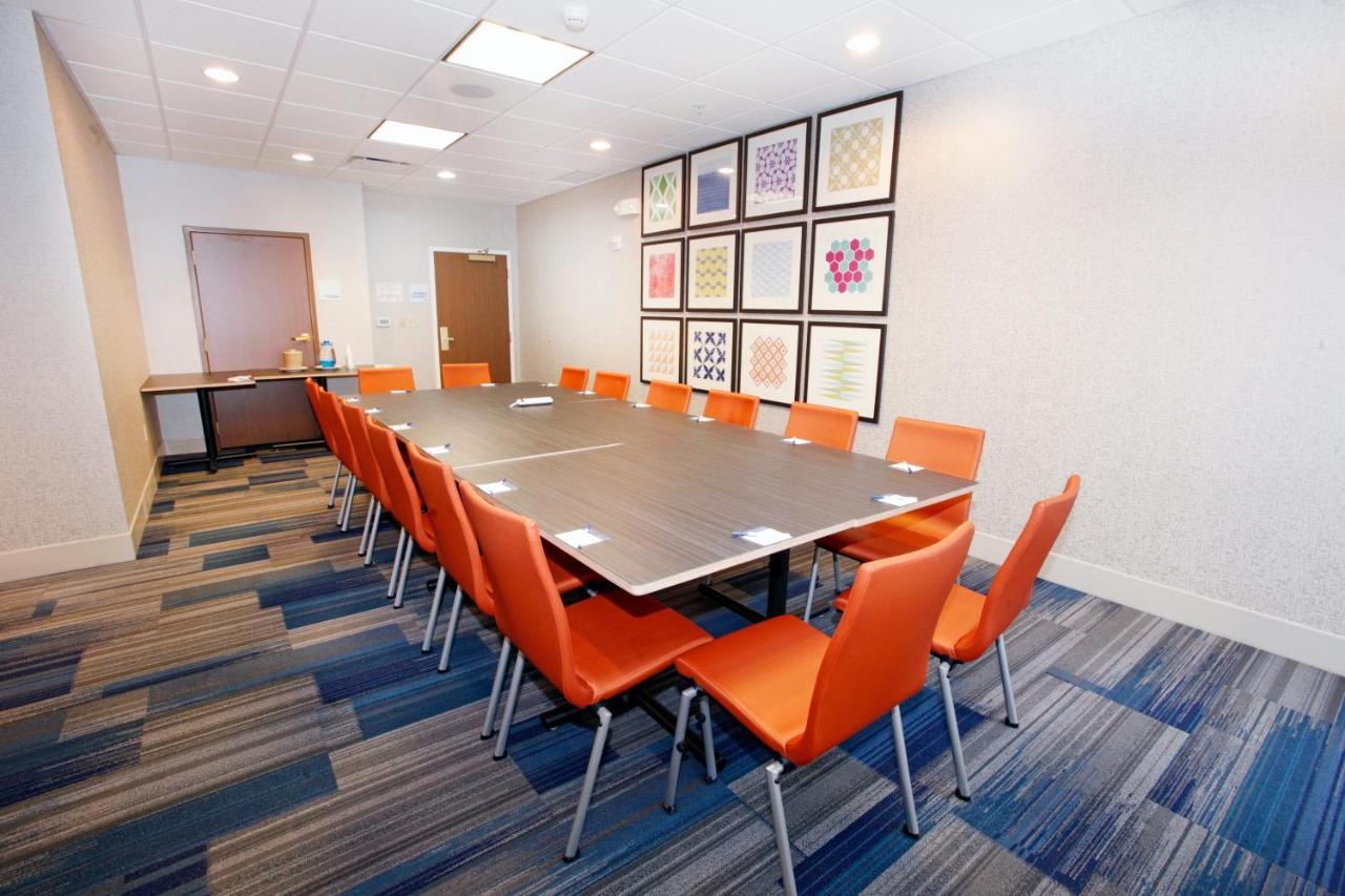 Holiday Inn Express Hotel & Suites Bethlehem Airport/Allentown Area By Ihg Exterior foto