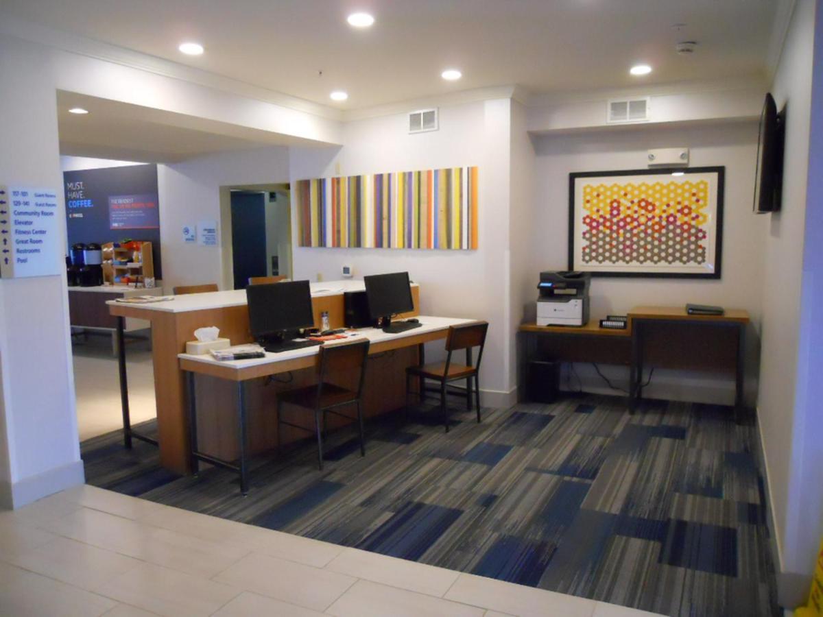 Holiday Inn Express Hotel & Suites Bethlehem Airport/Allentown Area By Ihg Exterior foto
